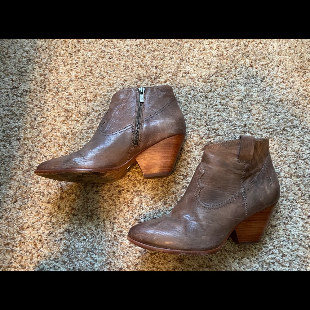 Frye Reina Bootie